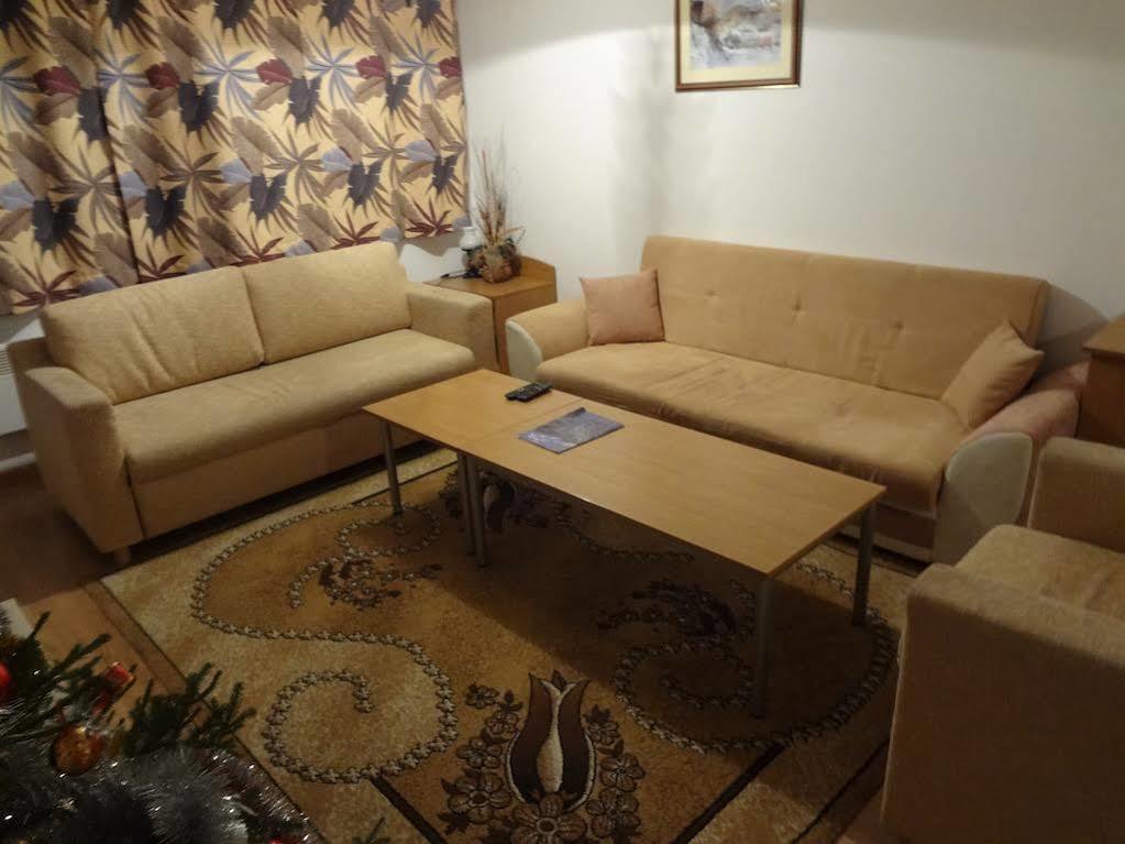 Deluxe Apartments بامبوروفو المظهر الخارجي الصورة